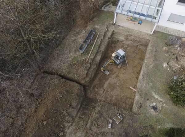 Cost of Pool Land Clearing in Manchester